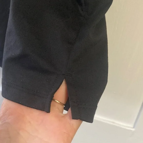 Athletic Works Classic Cropped Black Tank Top - Picture 4 of 4